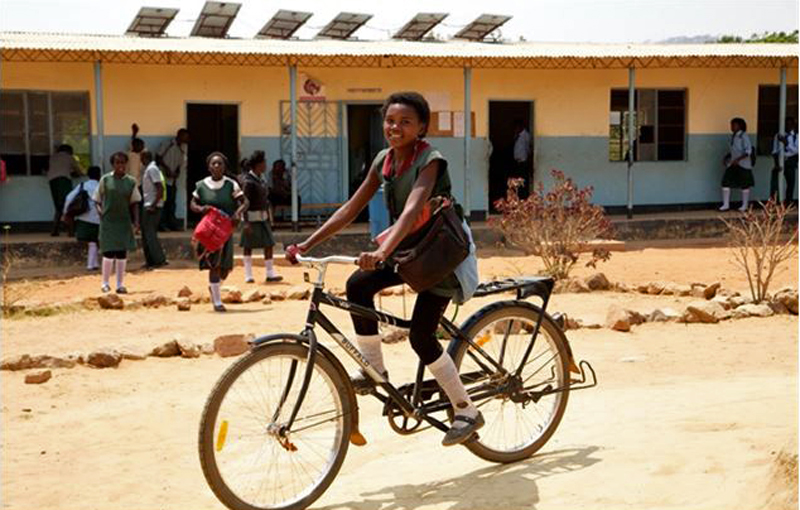 Schwalbe donerer 100 cykler til World Bicycle Relief