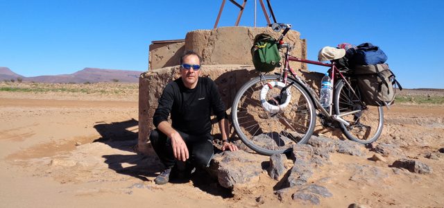 På to hjul i Marokkos ørken