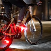 Gennemtænkt pedal med lys fra Redshift Sports